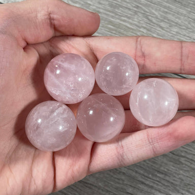 Rose Quartz Small  Sphere 18 - 25mm - Coco and lulu boutique