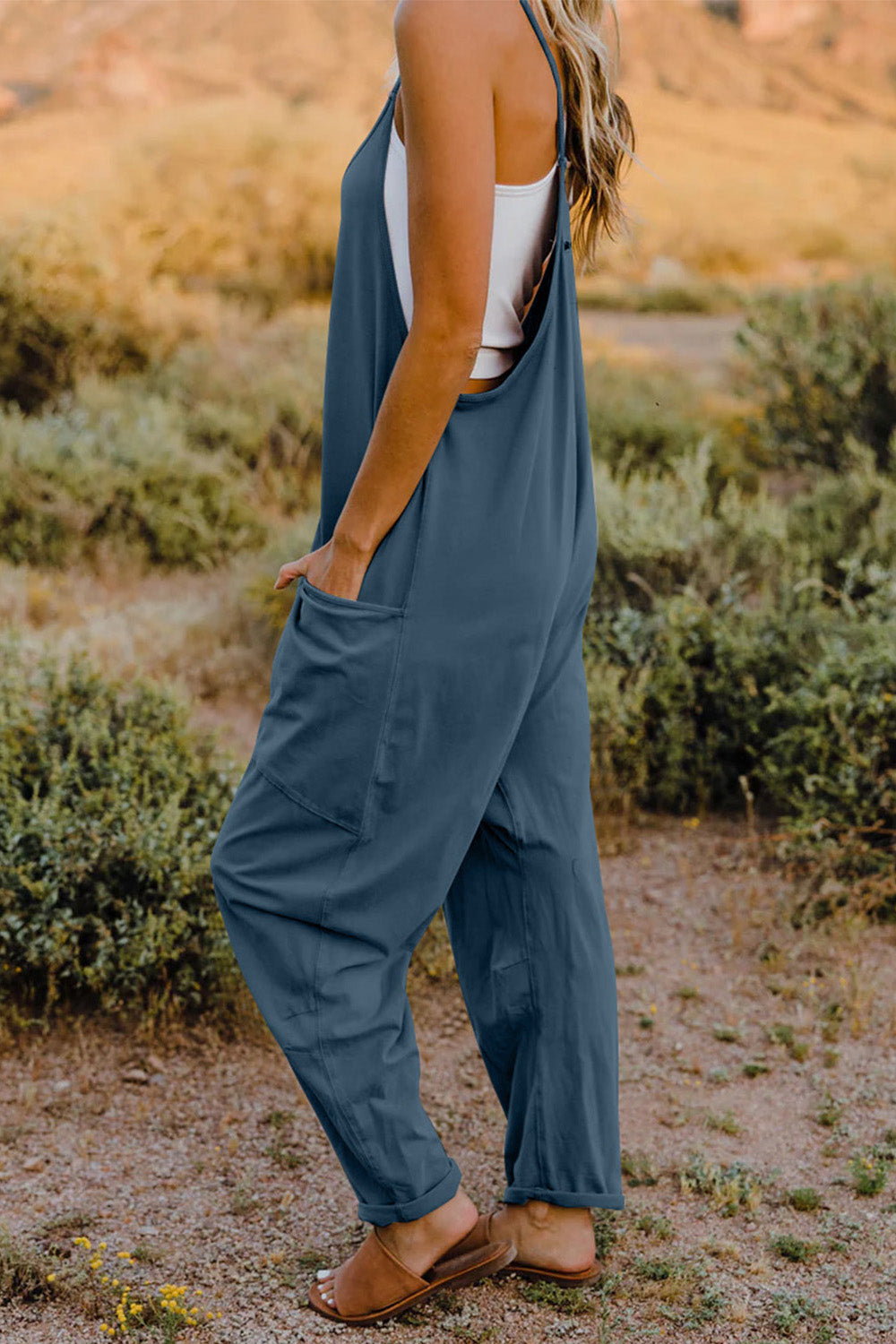 Sydney V-Neck Sleeveless Jumpsuit with Pocket - Coco and lulu boutique