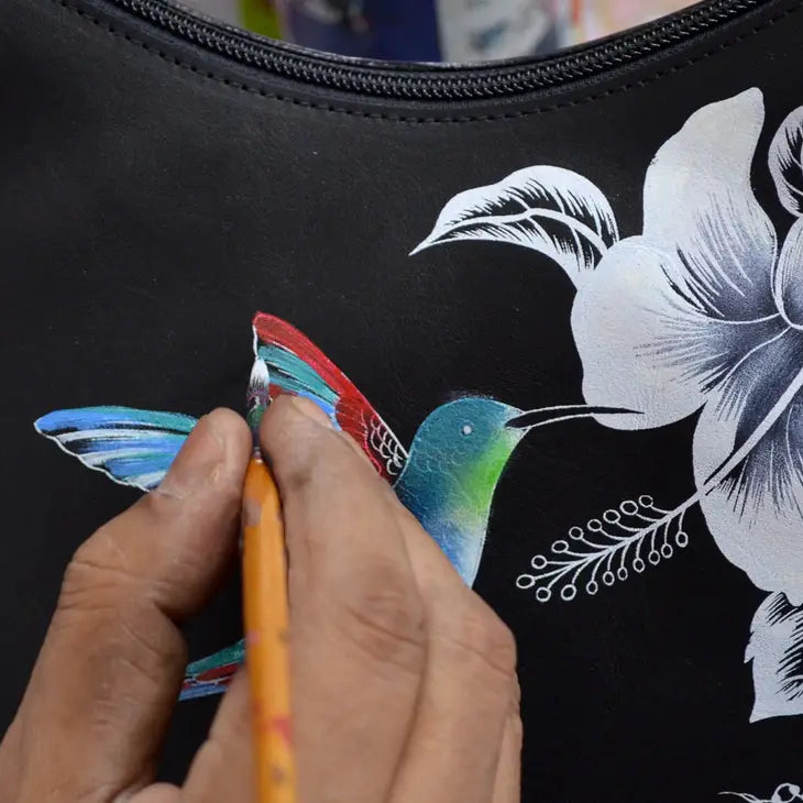 Hummingbird Messenger Crossbody - Coco and lulu boutique