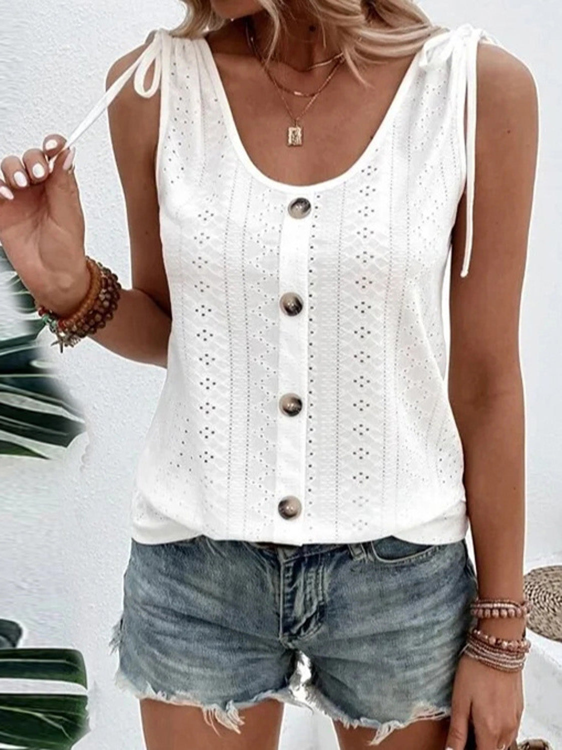 Luna Full Size Scoop Neck Sleeveless Tank Top - Coco and lulu boutique