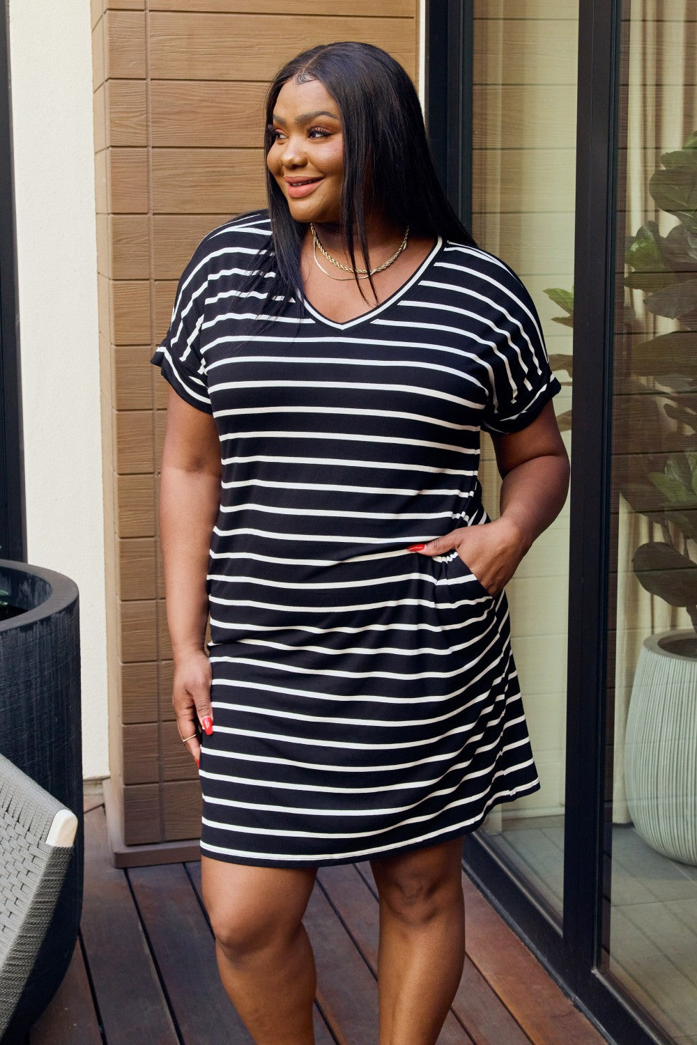Kensey Black Stripe Weekender Full Size Striped V-Neck Pocket Dress in Black/Ivory - Coco and lulu boutique
