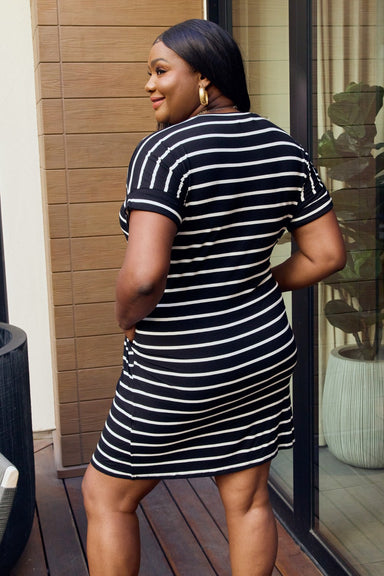 Kensey Black Stripe Weekender Full Size Striped V-Neck Pocket Dress in Black/Ivory - Coco and lulu boutique