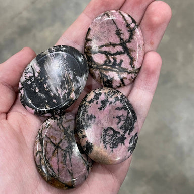 Rhodonite Worry Stone 45mm - Coco and lulu boutique