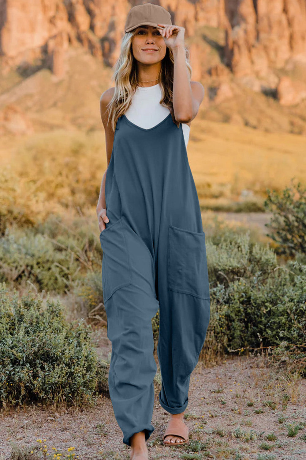 Sydney V-Neck Sleeveless Jumpsuit with Pocket - Coco and lulu boutique