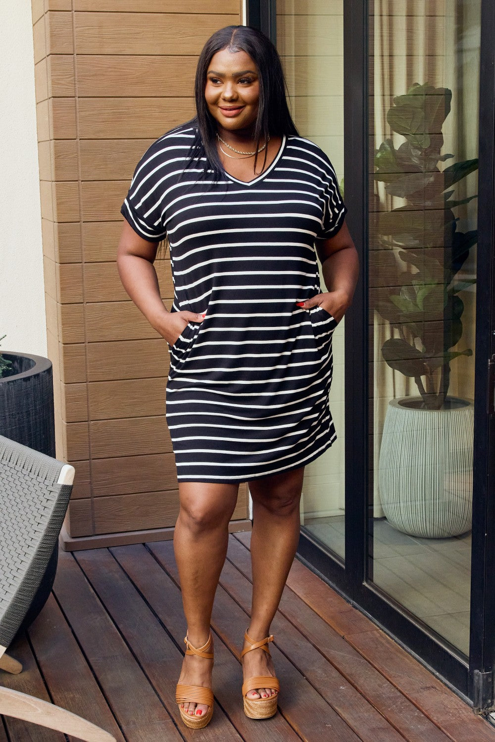 Kensey Black Stripe Weekender Full Size Striped V-Neck Pocket Dress in Black/Ivory - Coco and lulu boutique
