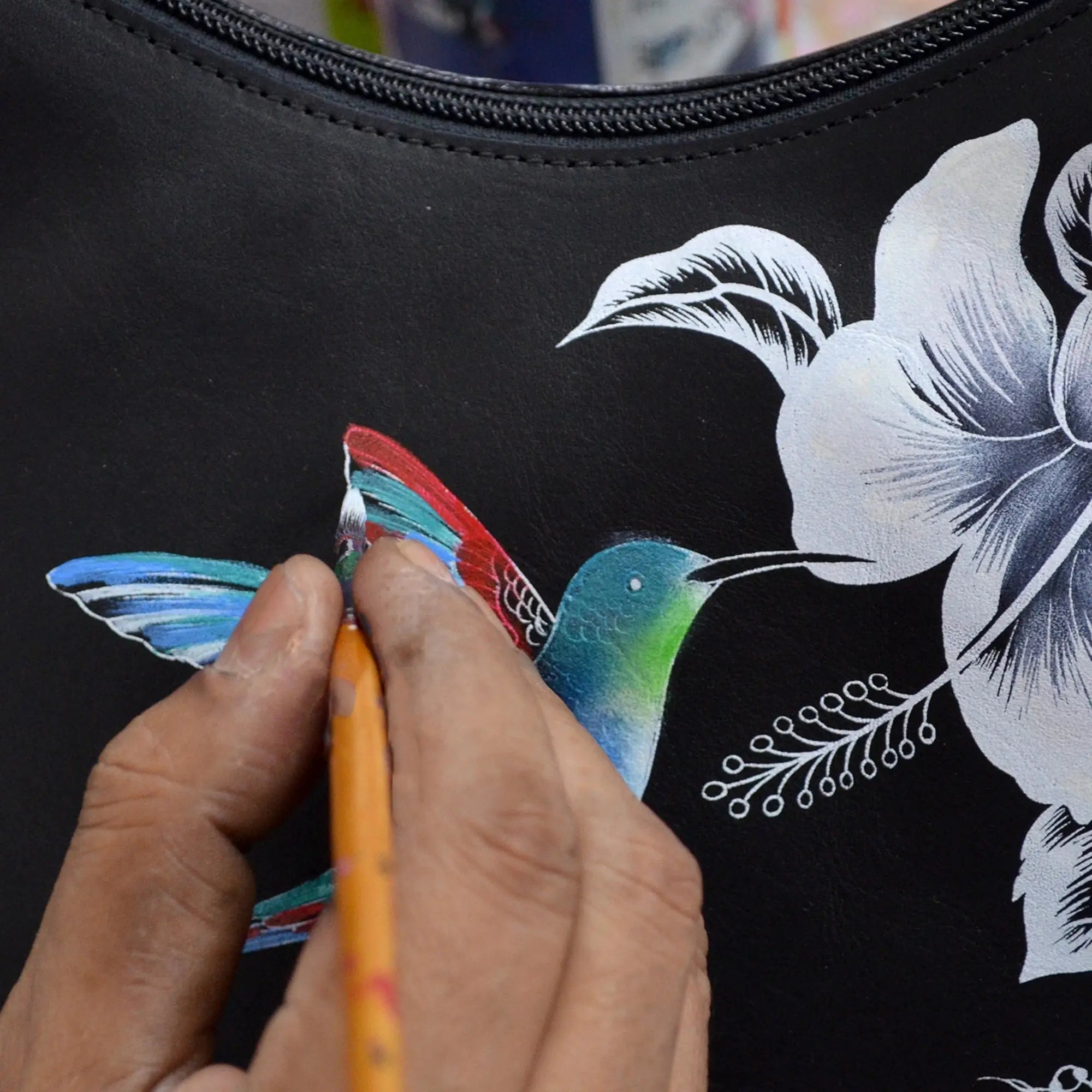 Hummingbird Medium Tote - Coco and lulu boutique