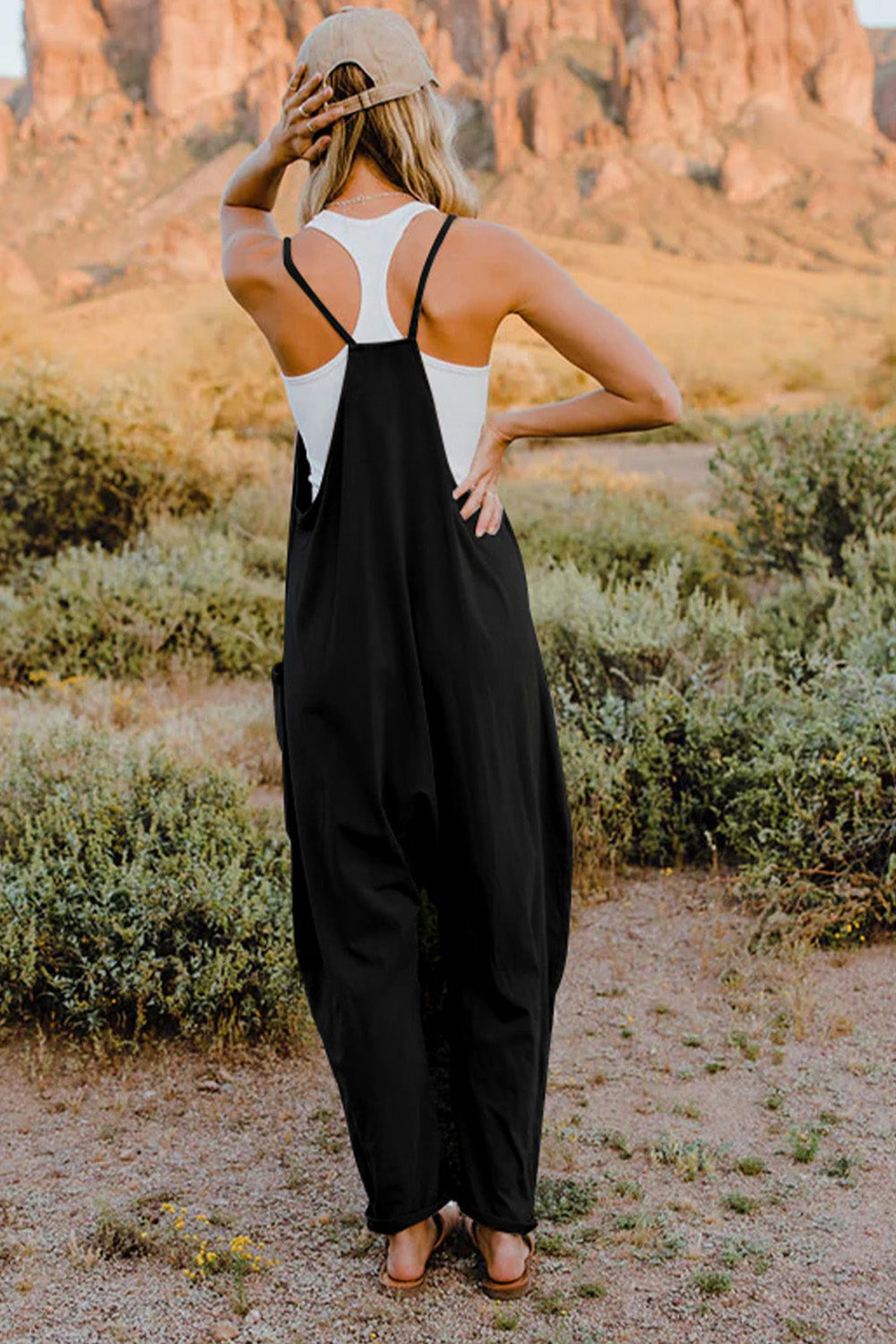 Sydney V-Neck Sleeveless Jumpsuit with Pocket - Coco and lulu boutique
