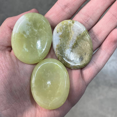 Serpentine Oval Worry Stone - Coco and lulu boutique