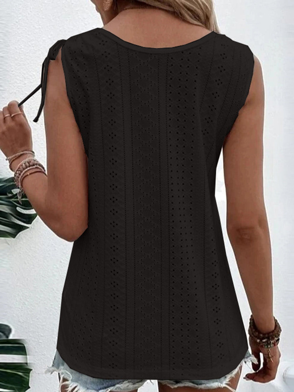 Luna Full Size Scoop Neck Sleeveless Tank Top - Coco and lulu boutique