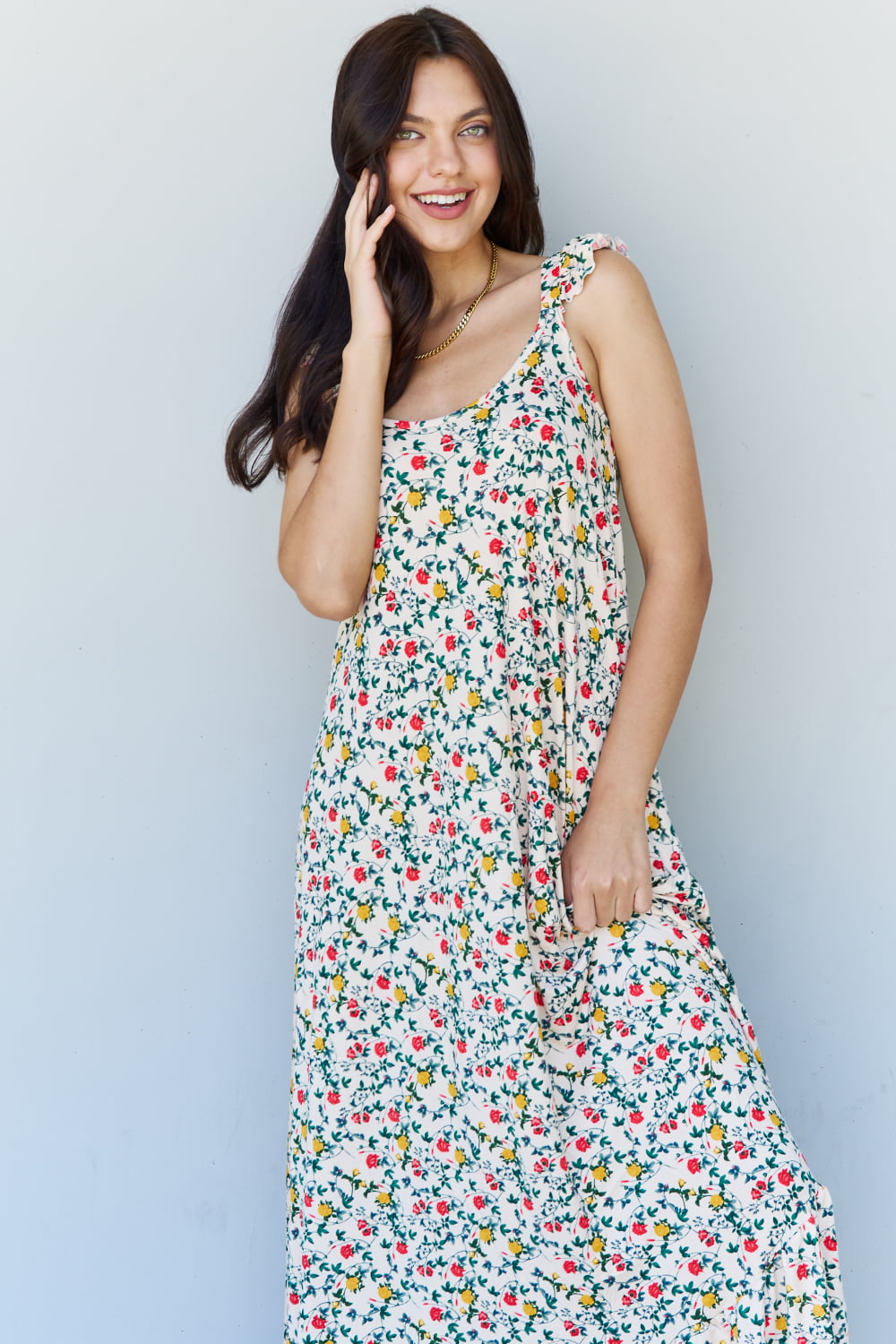 Darla In The Garden Ruffle Floral Maxi Dress in Natural Rose - Coco and lulu boutique 