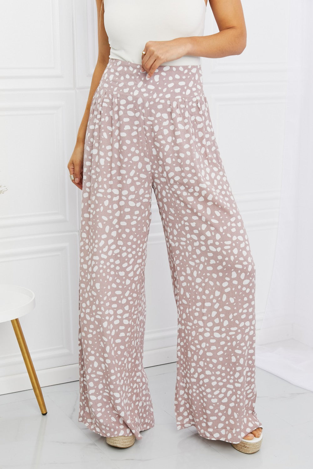 Kori  Animal Print Tied Pleated Wide Leg Pants - Coco and lulu boutique 