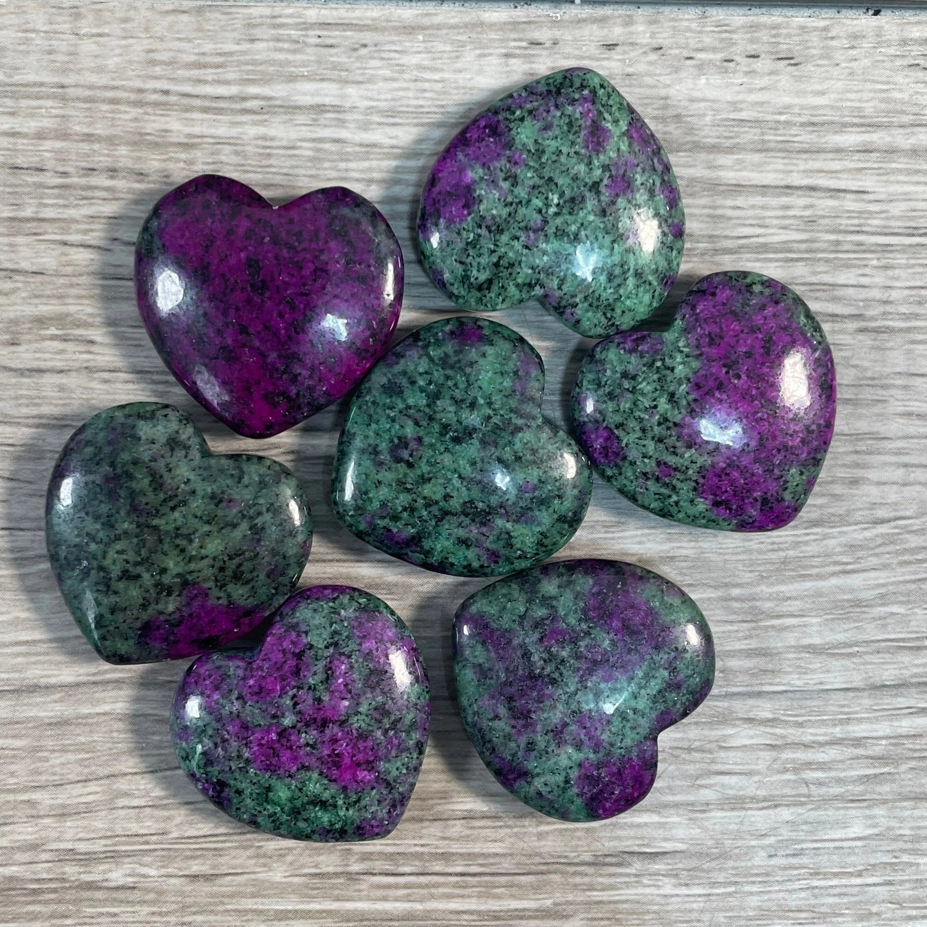 Ruby Zoisite Hearts - Coco and lulu boutique 